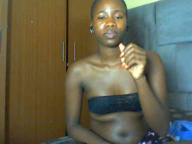 Cuteebony16