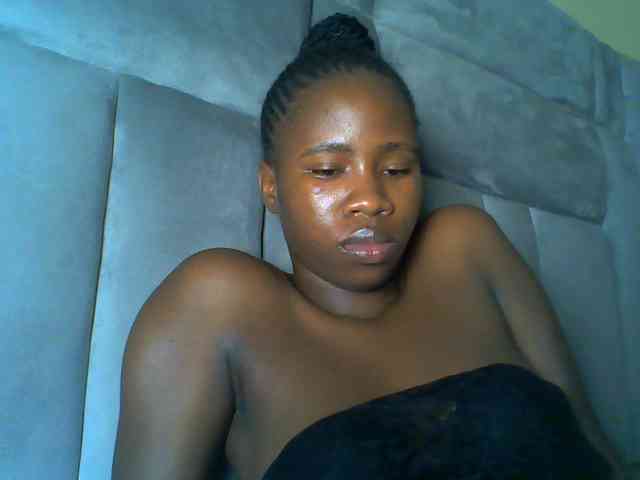 Cuteebony16 webcam
