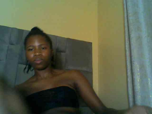 Cuteebony16 webcam