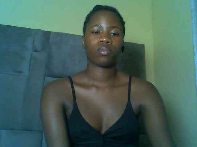 Cuteebony16 webcam