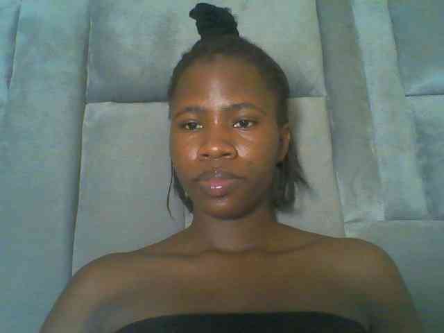 Cuteebony16 webcam