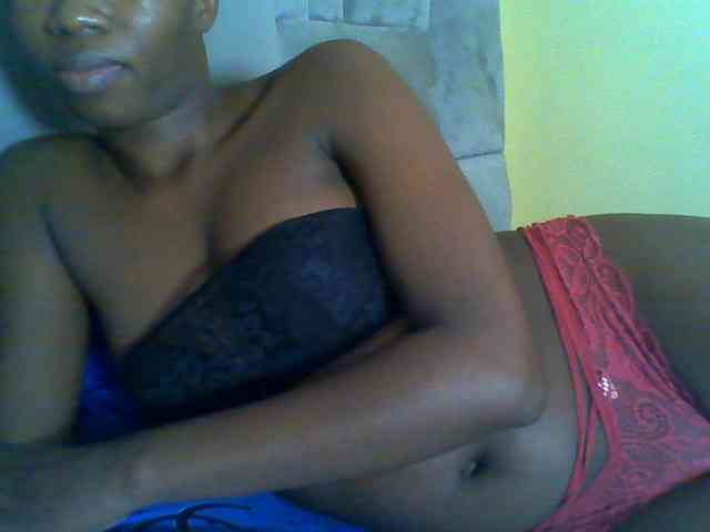 Cuteebony16 webcam
