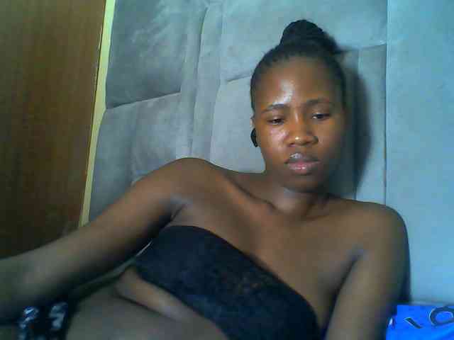 Cuteebony16 webcam