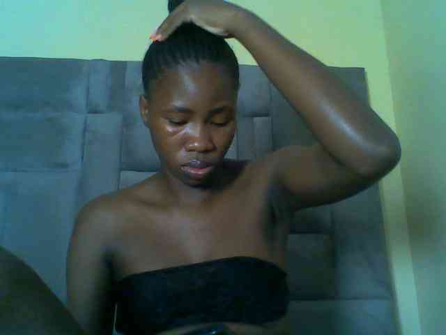 Cuteebony16 webcam