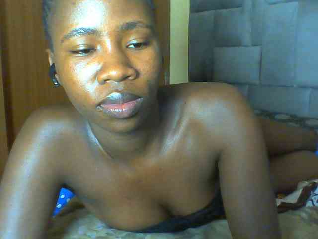 Cuteebony16 webcam