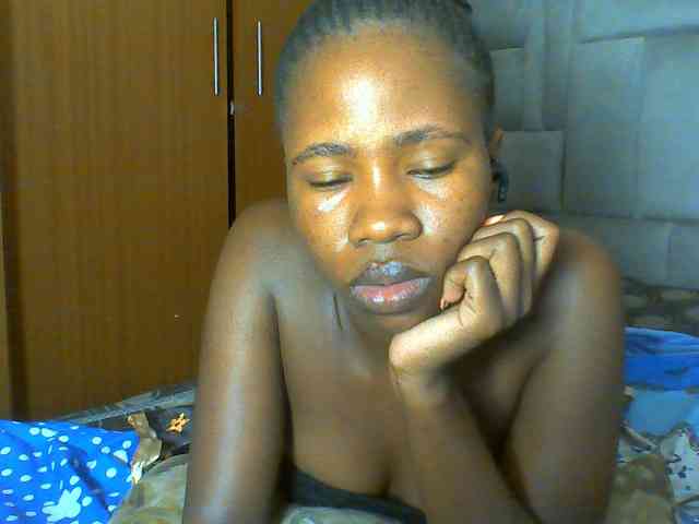 Cuteebony16 webcam