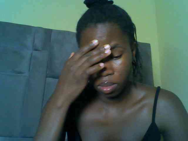 Cuteebony16 webcam