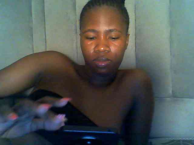 Cuteebony16 webcam