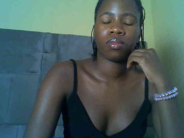 Cuteebony16