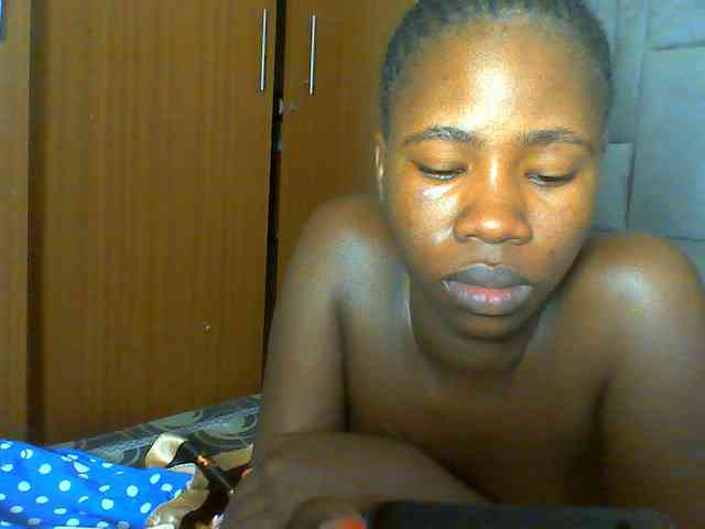 Cuteebony16 webcam