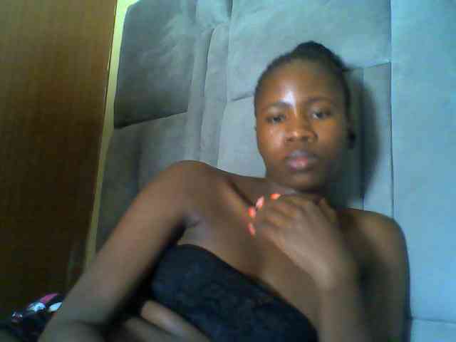 Cuteebony16 webcam
