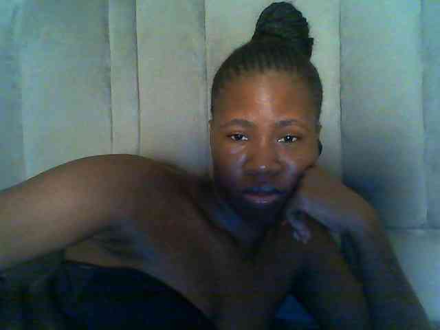 Cuteebony16 webcam