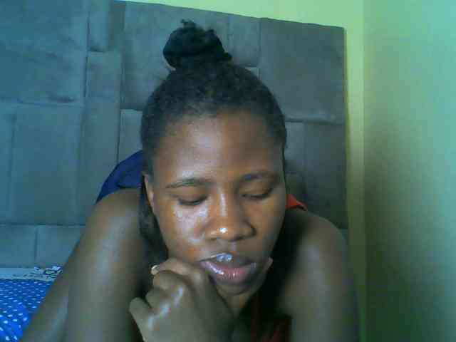 Cuteebony16