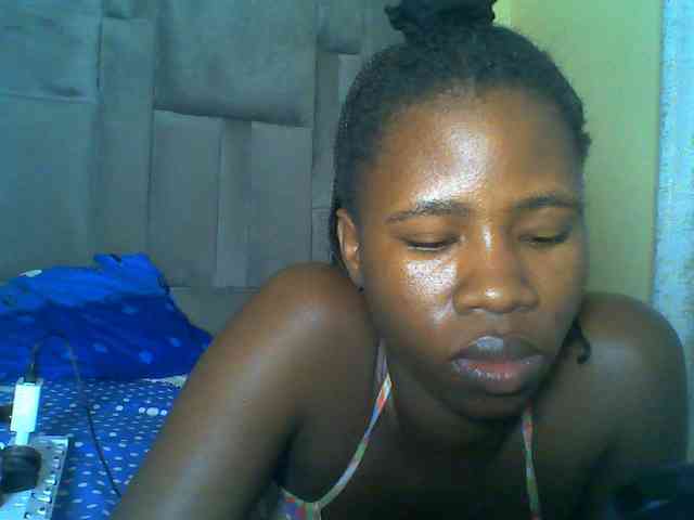 Cuteebony16