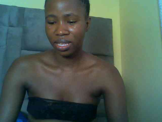 Cuteebony16 webcam