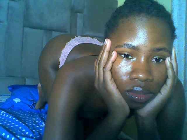 Cuteebony16