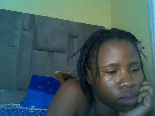 Cuteebony16 webcam