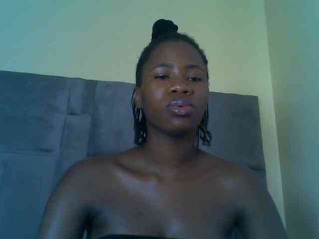Cuteebony16 webcam