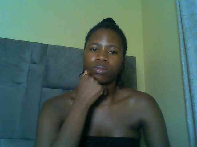 Cuteebony16 webcam