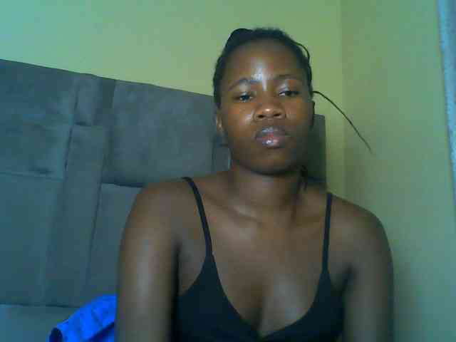Cuteebony16 webcam