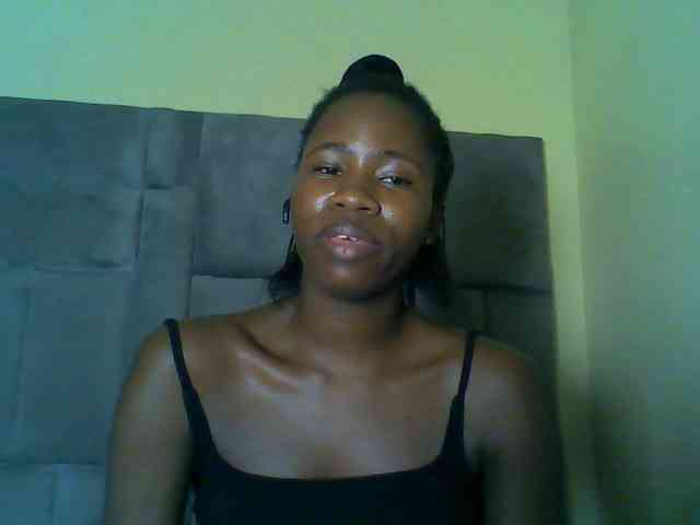 Cuteebony16 webcam