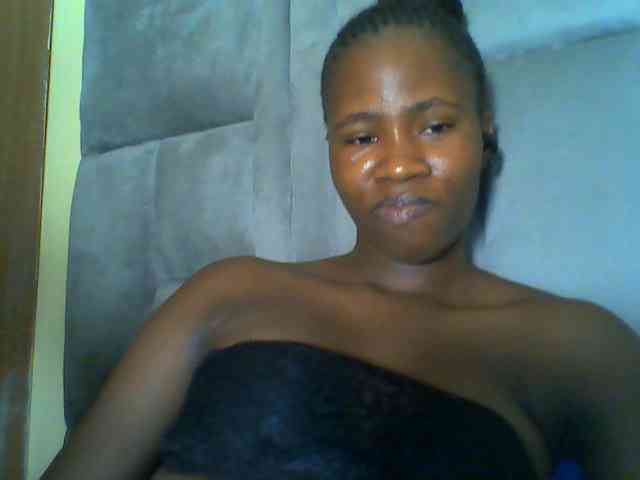 Cuteebony16 webcam