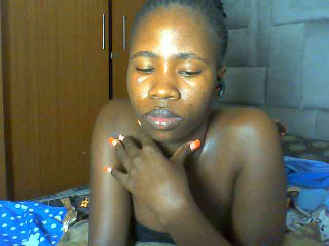 Cuteebony16 webcam