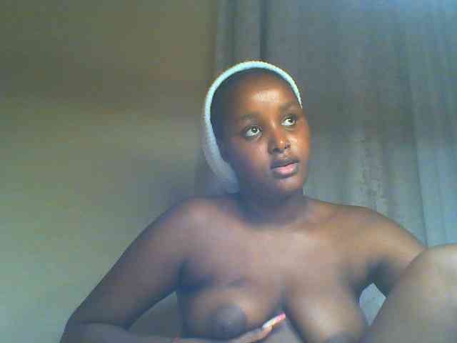 Cuteebony16 webcam