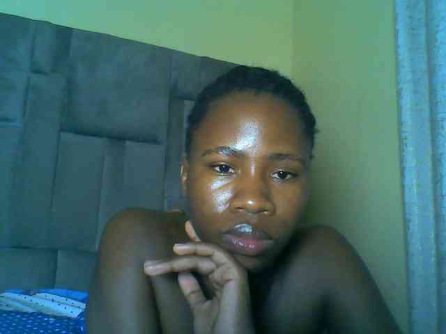 Cuteebony16 webcam
