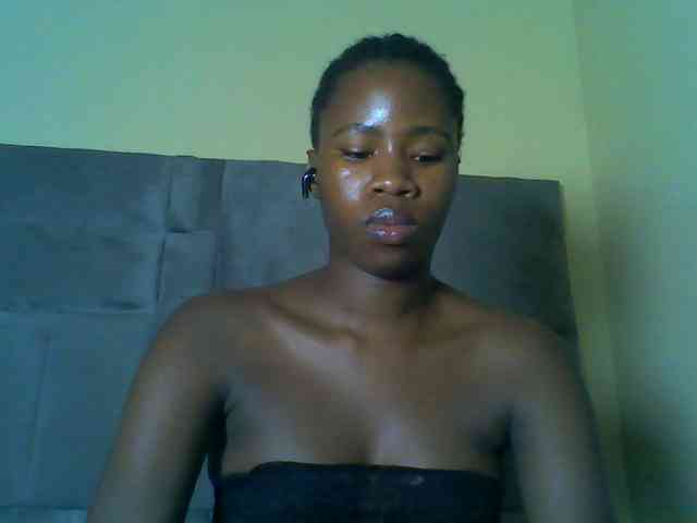 Cuteebony16 webcam