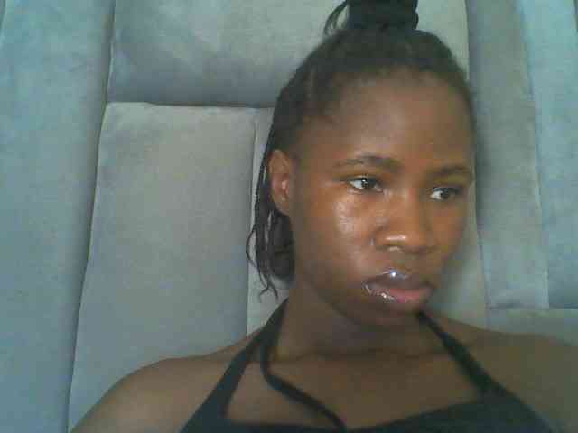 Cuteebony16 webcam