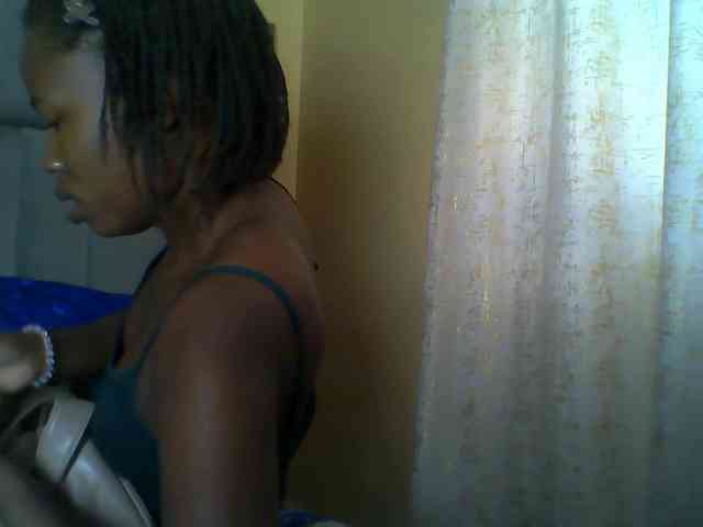 Cuteebony16