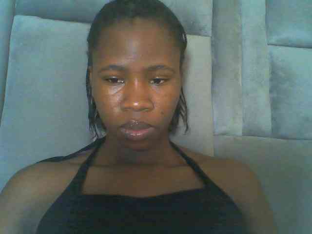 Cuteebony16 webcam