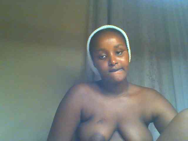 Cuteebony16 webcam