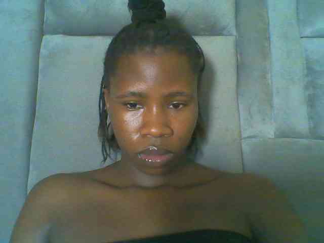Cuteebony16 webcam