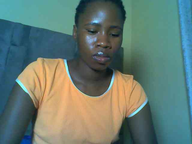 Cuteebony16 webcam