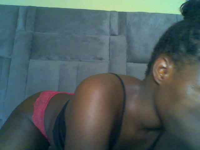 Cuteebony16