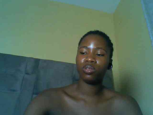Cuteebony16 webcam