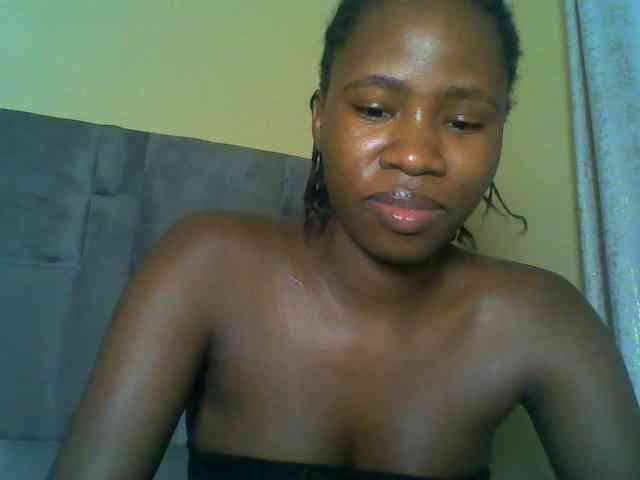 Cuteebony16 webcam