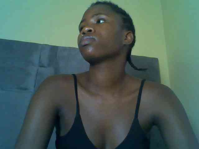 Cuteebony16 webcam