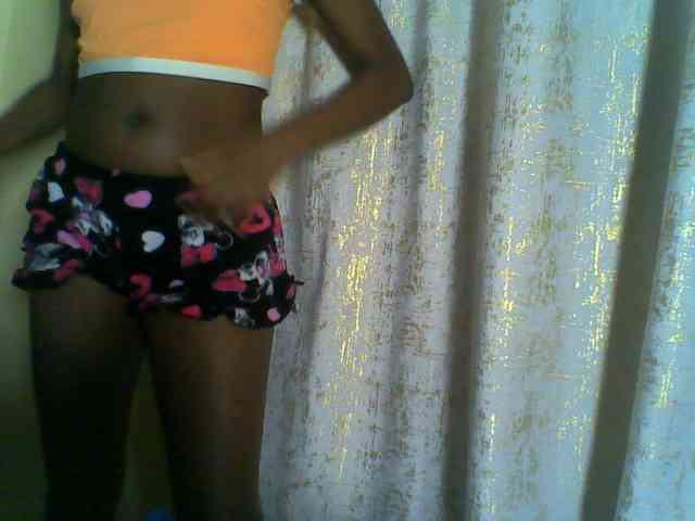 Cuteebony16 webcam