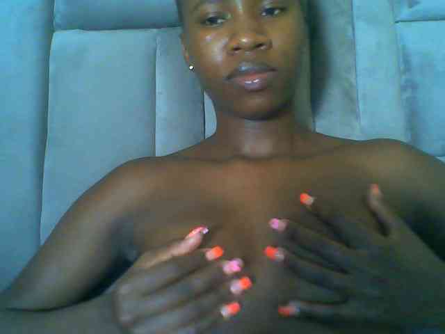 Cuteebony16 webcam