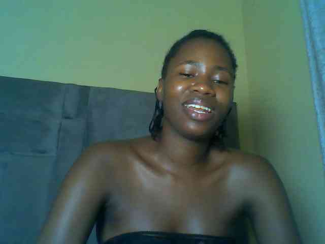 Cuteebony16 webcam