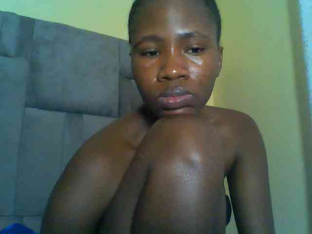 Cuteebony16 webcam
