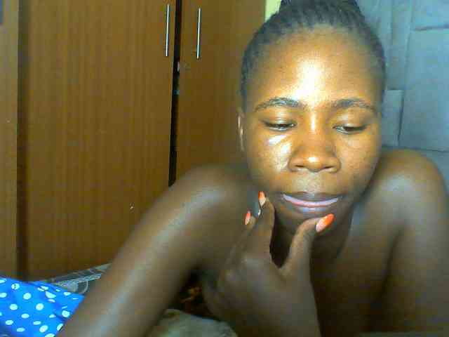 Cuteebony16 webcam