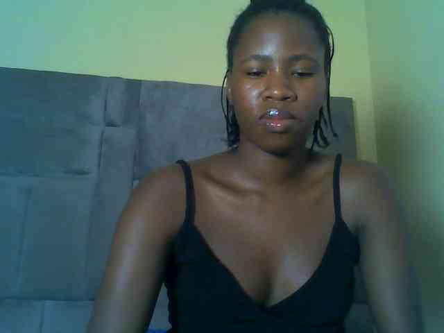 Cuteebony16