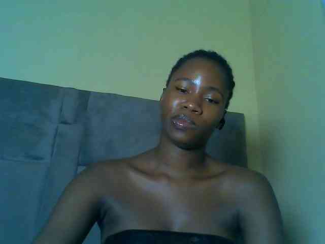 Cuteebony16 webcam