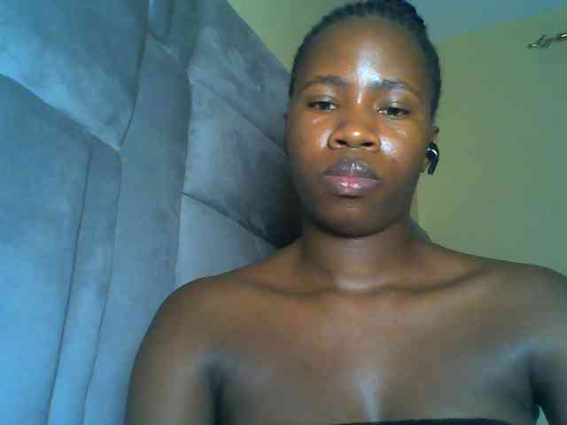Cuteebony16 webcam