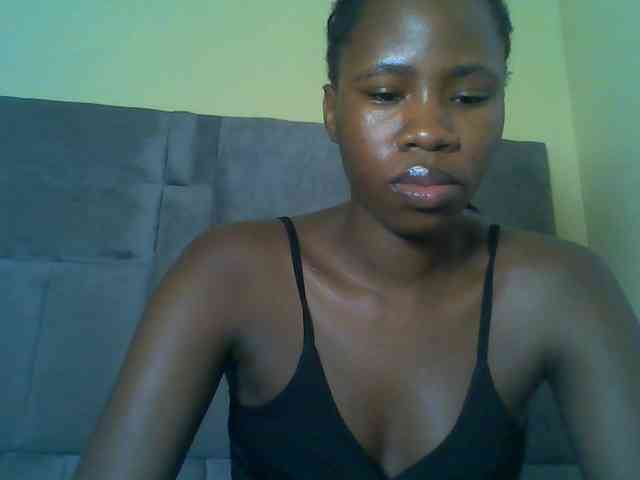 Cuteebony16 webcam