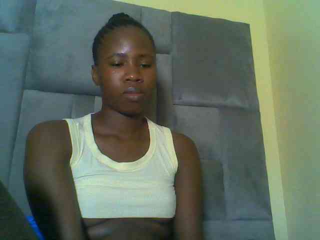 Cuteebony16 webcam